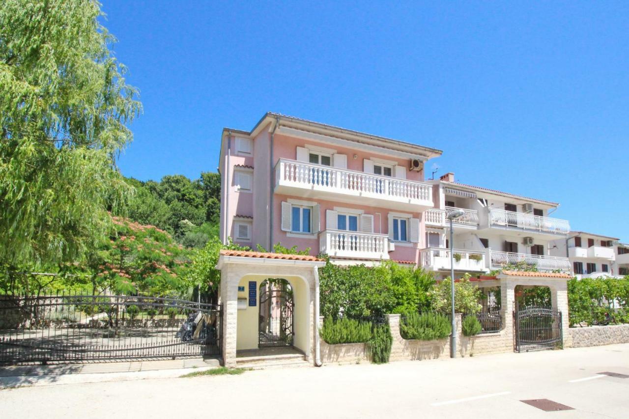 Apartments Alex Baska  Bagian luar foto