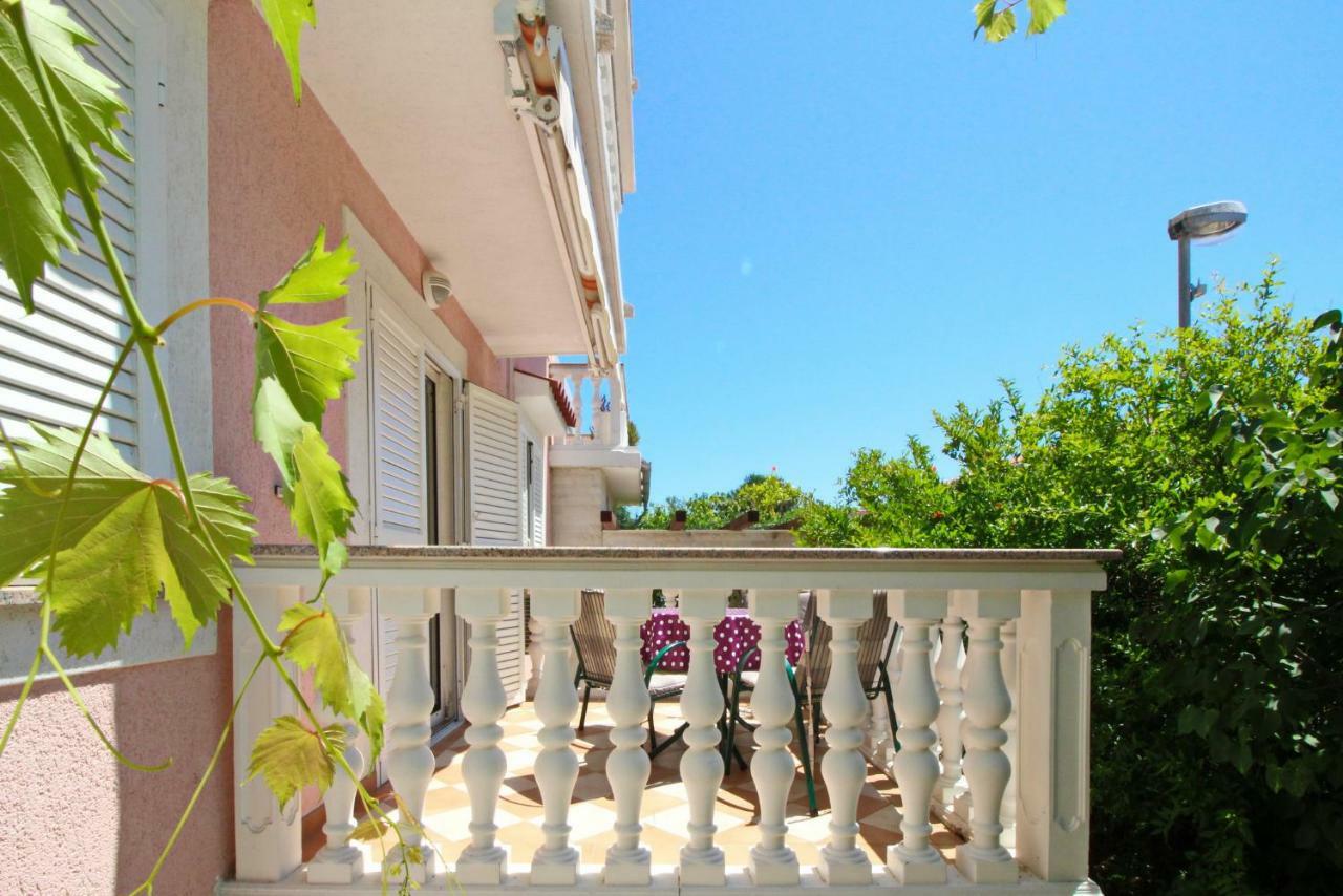 Apartments Alex Baska  Bagian luar foto